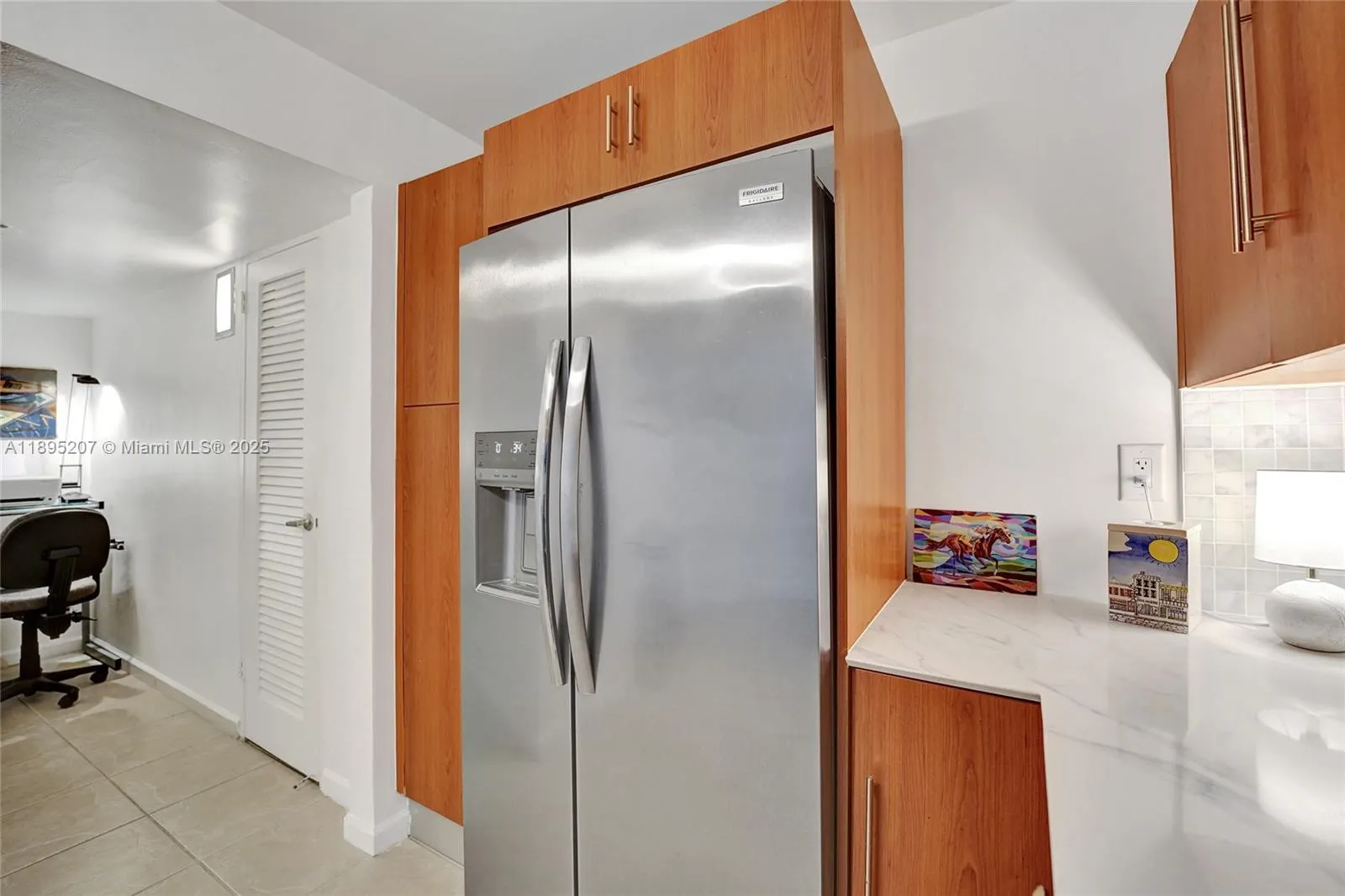 3000 S Ocean Dr, #1106