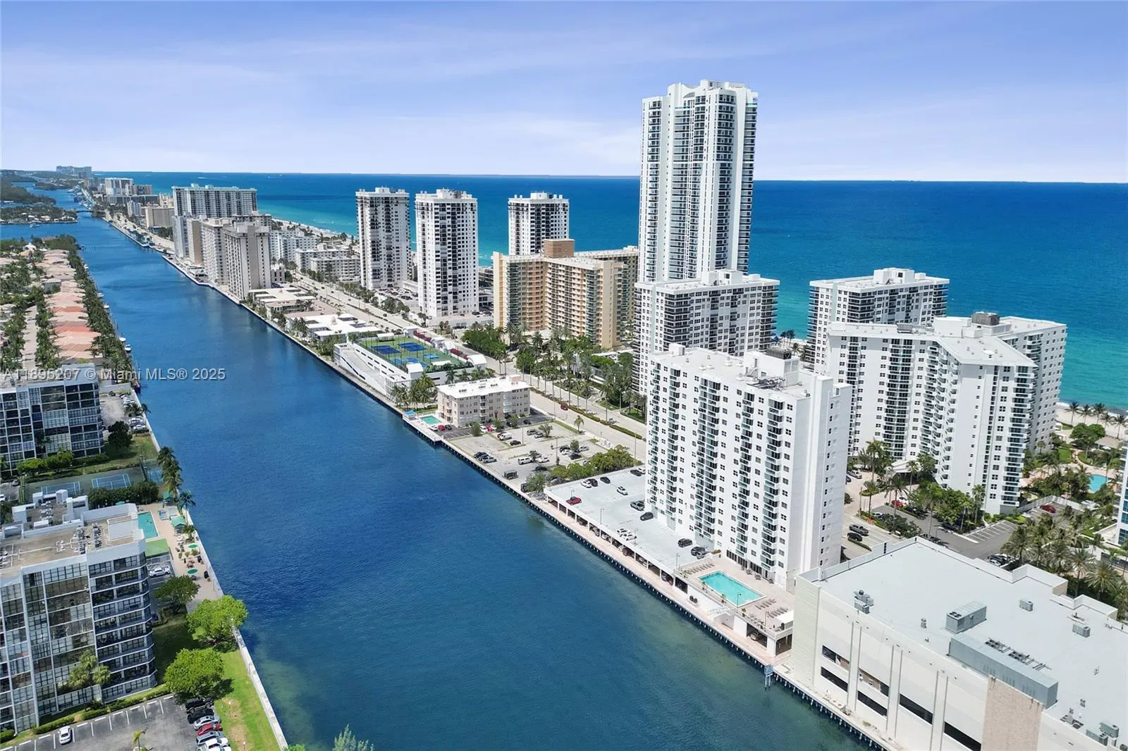 3000 S Ocean Dr, #1106