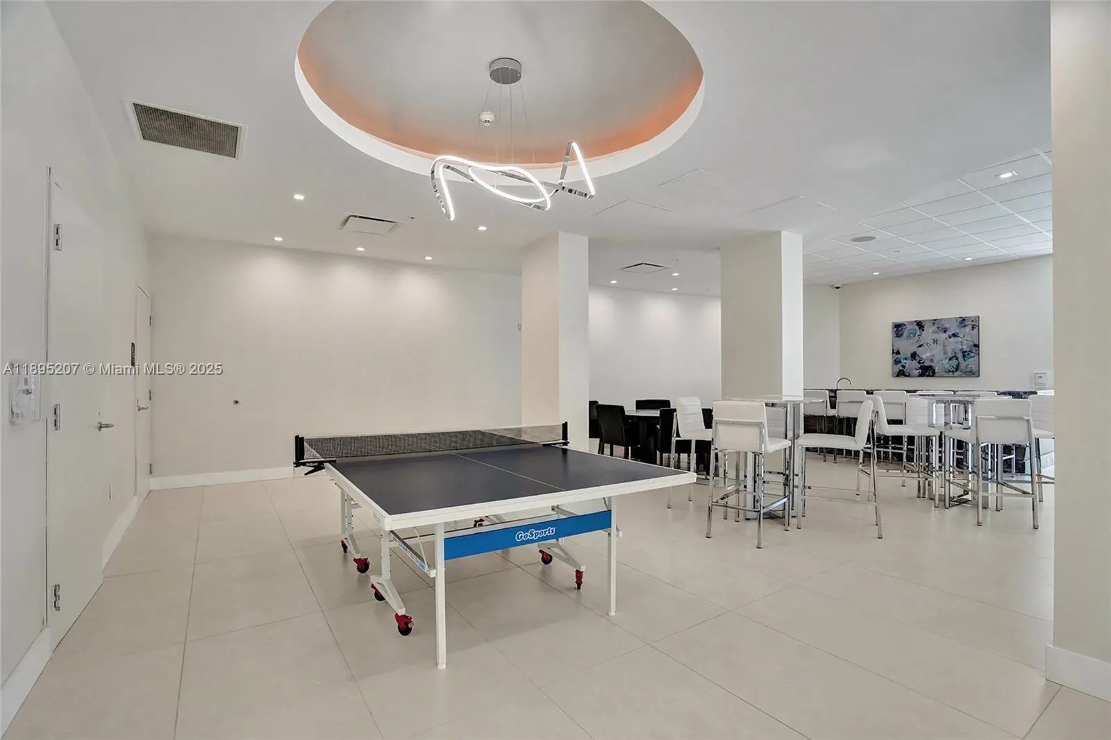 3000 S Ocean Dr, #1106