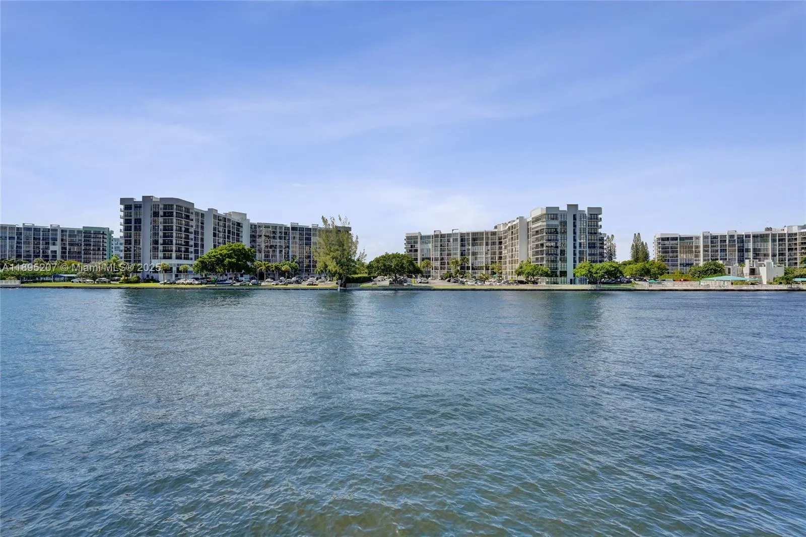 3000 S Ocean Dr, #1106