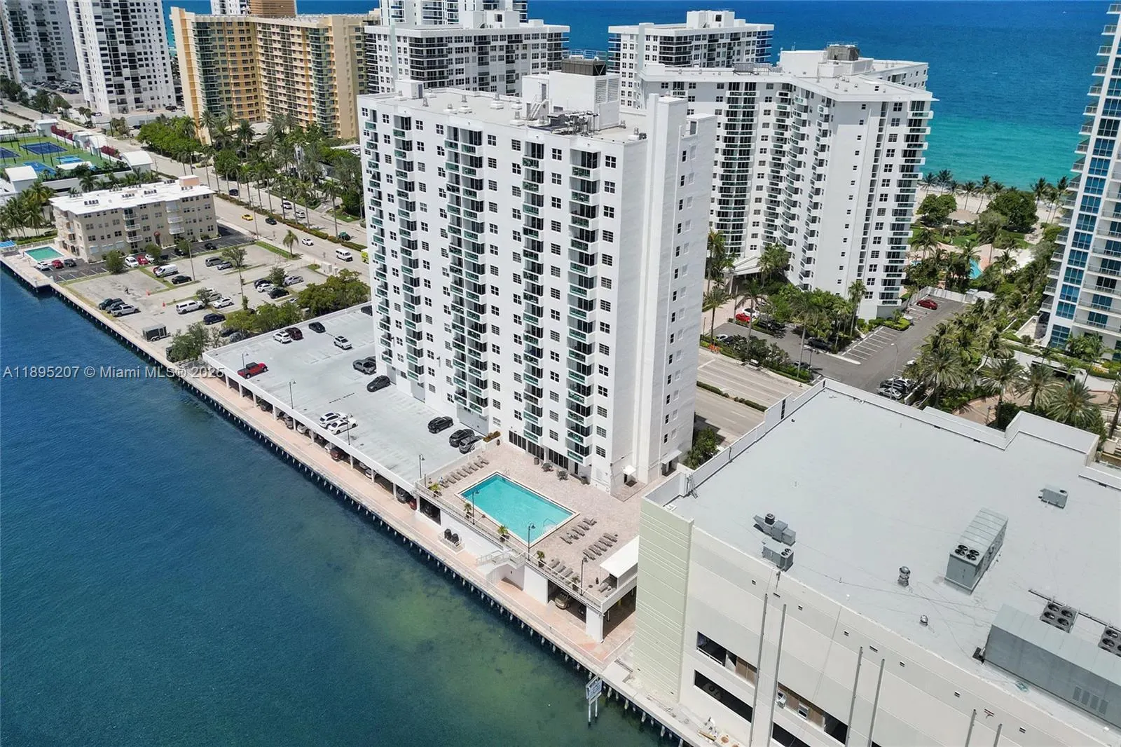 3000 S Ocean Dr, #1106
