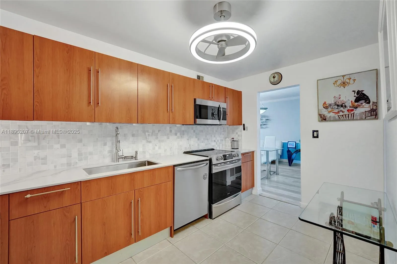 3000 S Ocean Dr, #1106