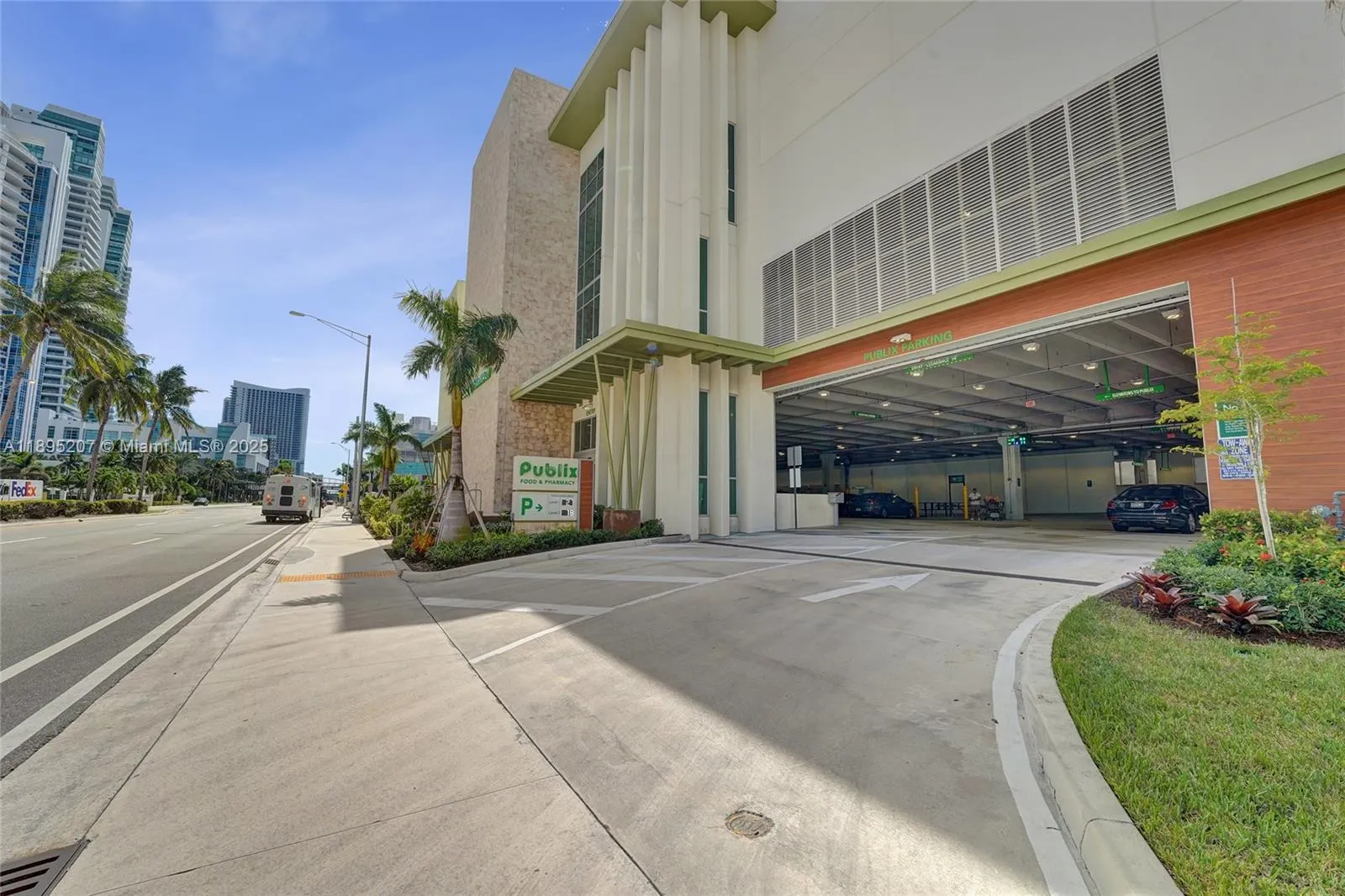 3000 S Ocean Dr, #1106