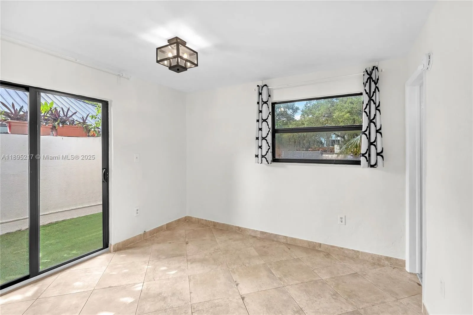3265 Virginia St, #13