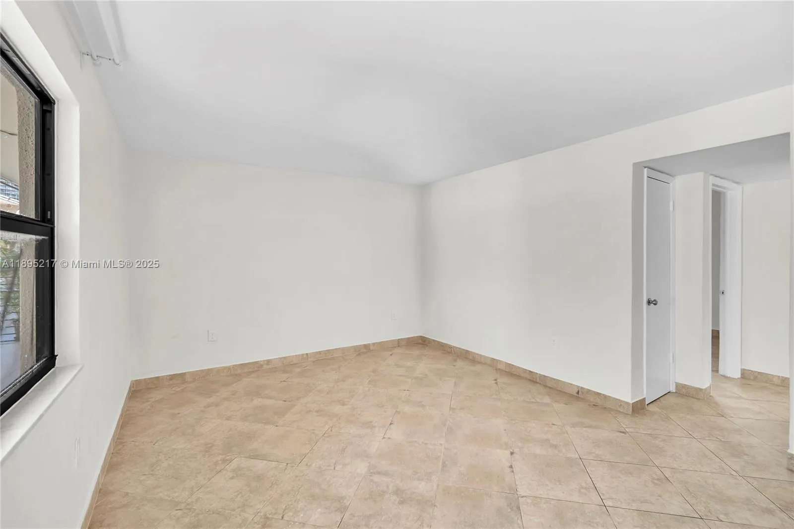 3265 Virginia St, #13