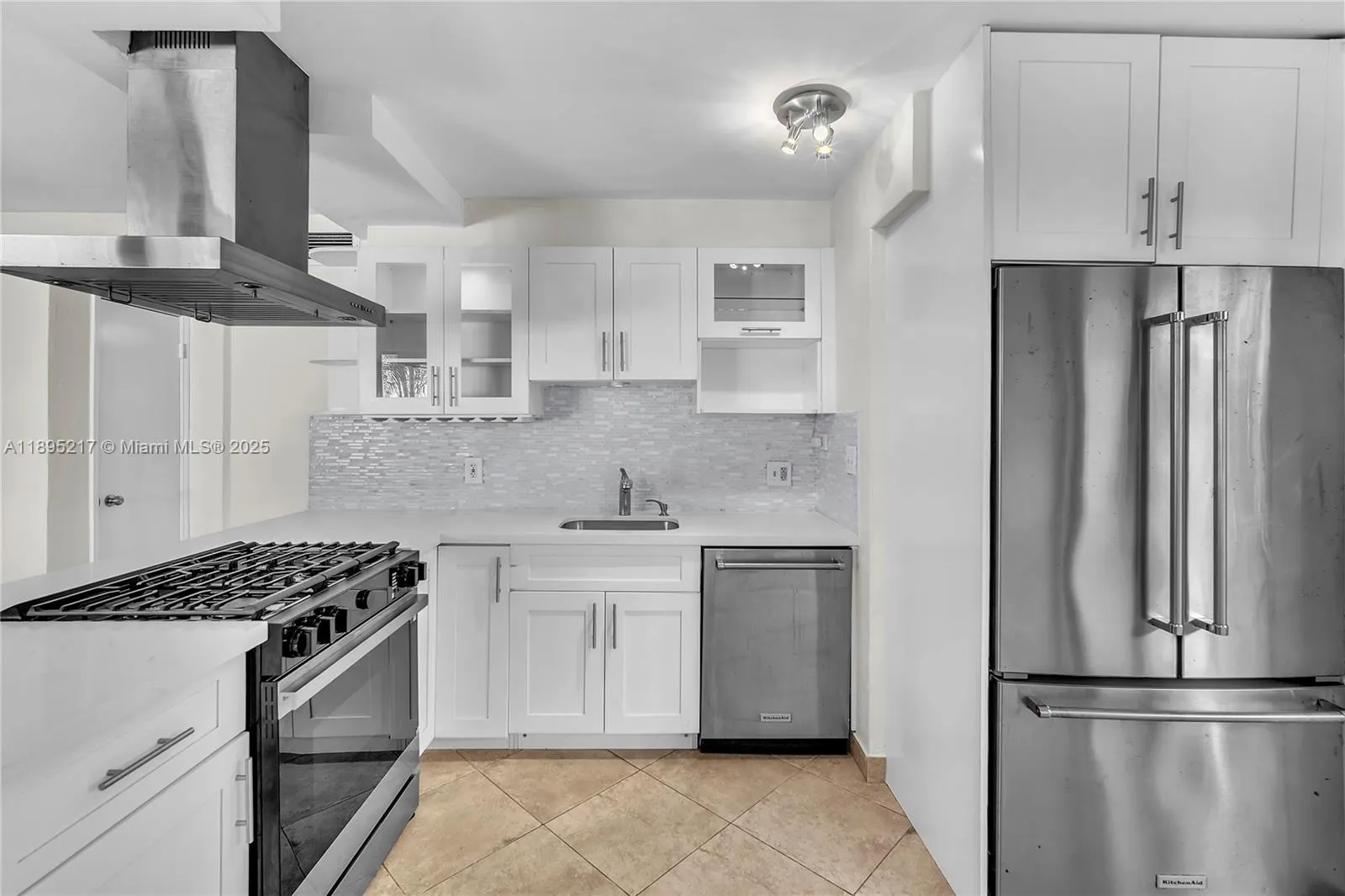 3265 Virginia St, #13