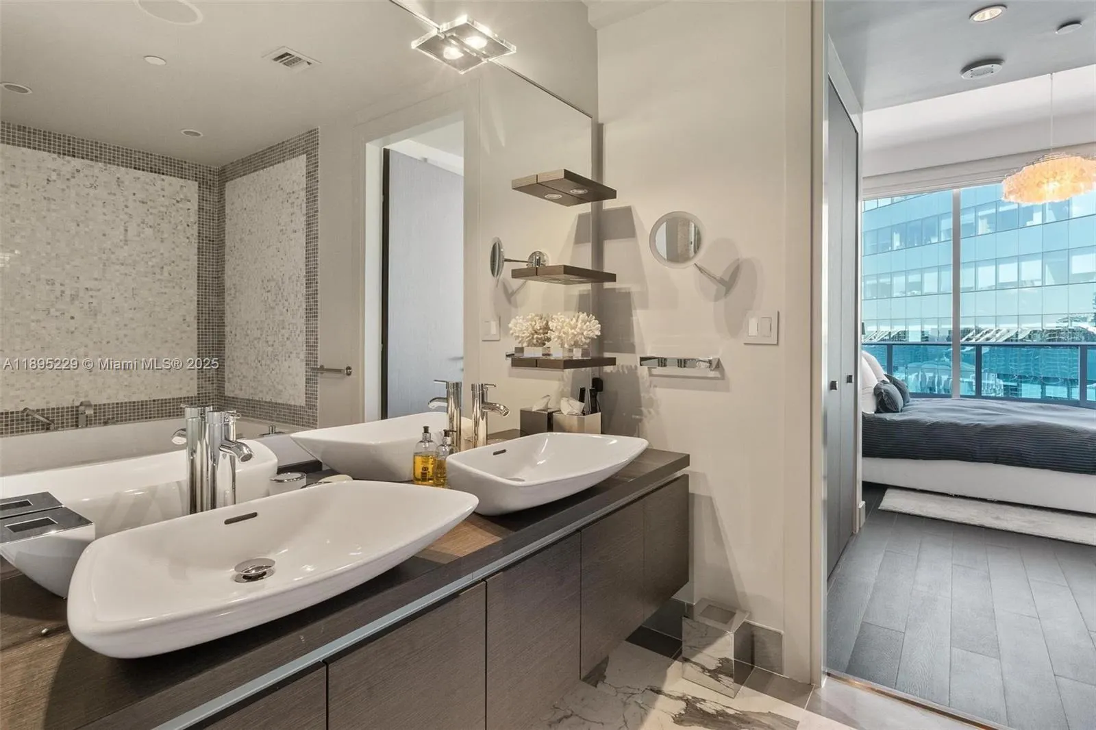 200 Biscayne Boulevard Way, #5211