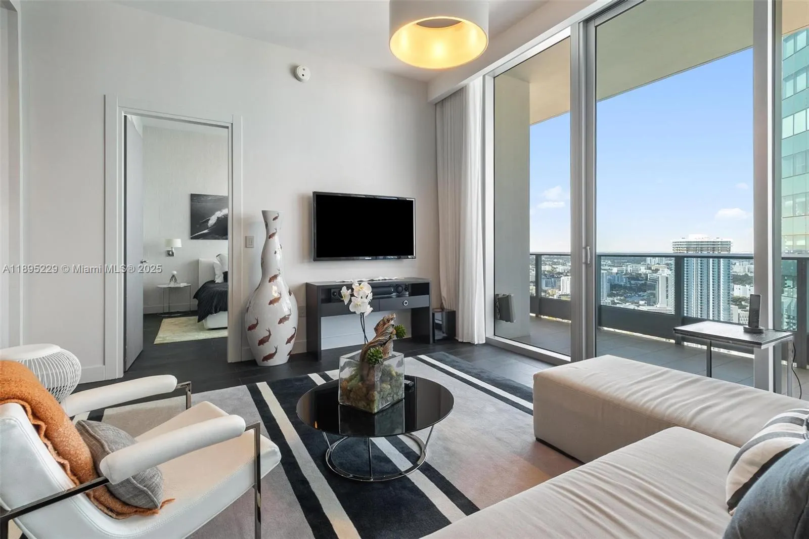 200 Biscayne Boulevard Way, #5211