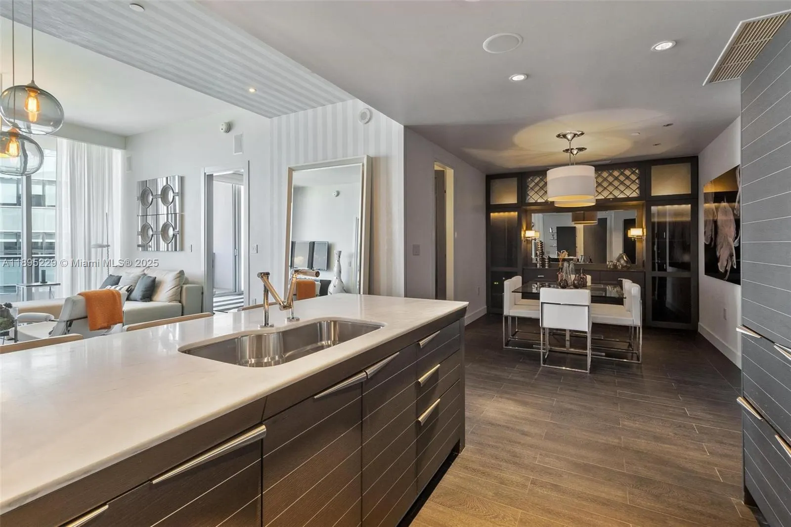 200 Biscayne Boulevard Way, #5211