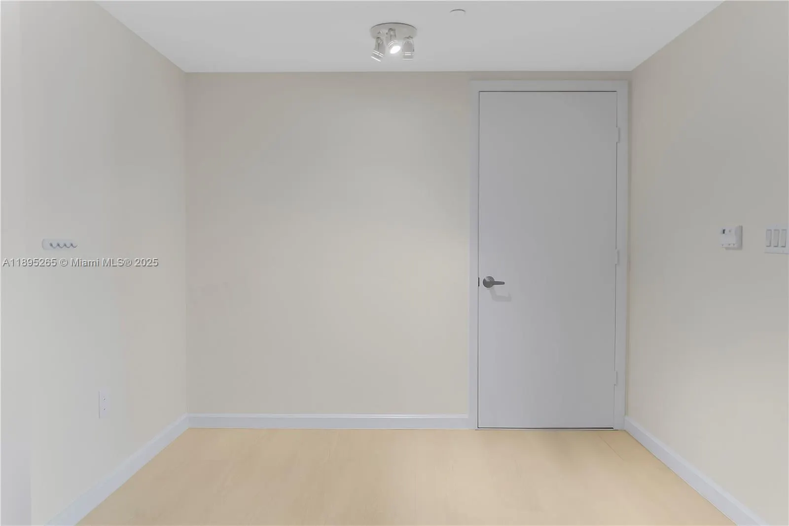 50 Biscayne Blvd, #1505