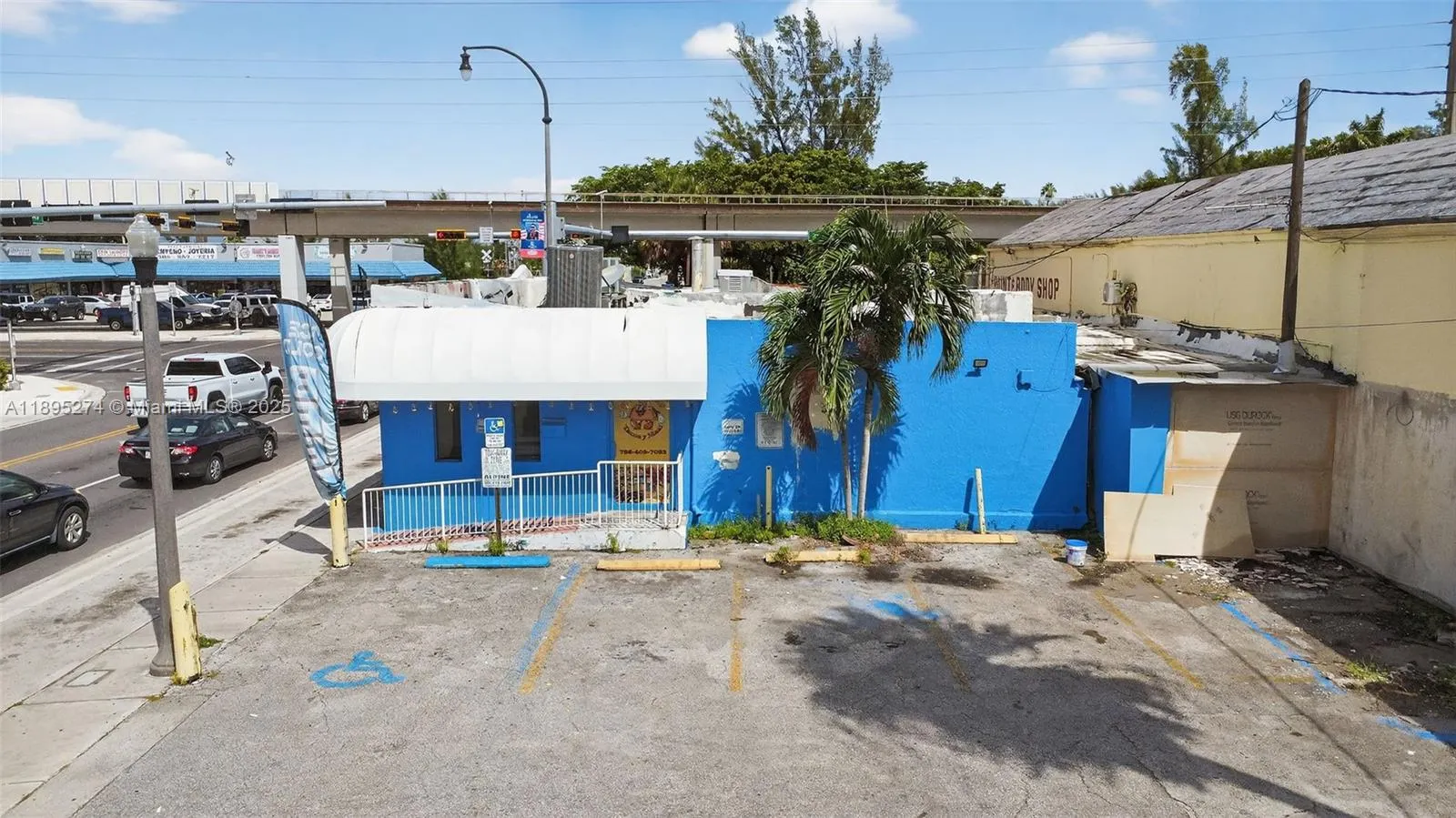 Restaurant / Cafeteria for Sale in Hialeah