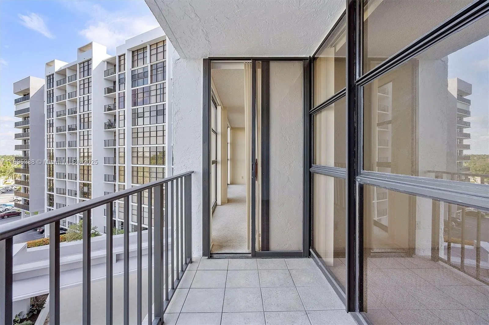 600 Parkview Dr, #625