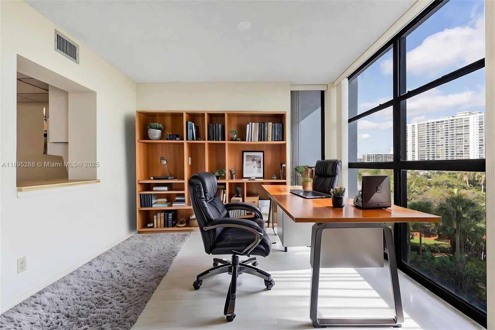 600 Parkview Dr, #625