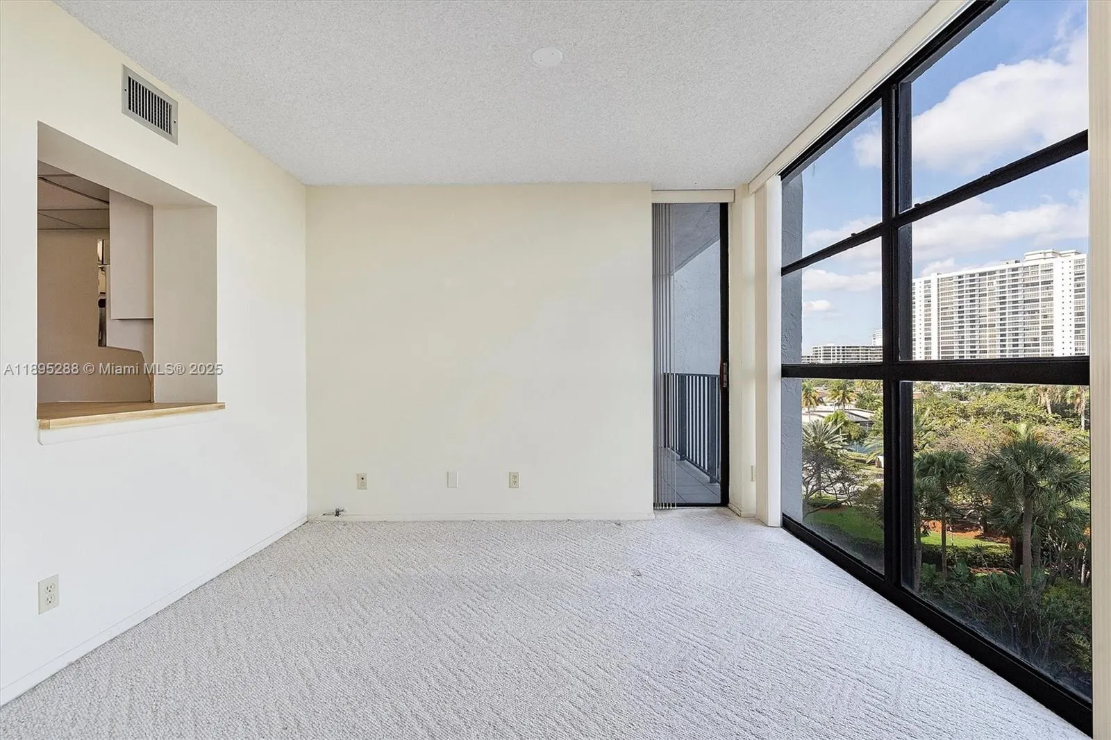 600 Parkview Dr, #625