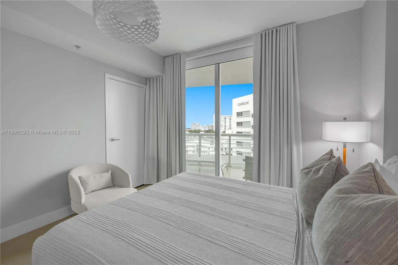 3801 Collins Ave, #704
