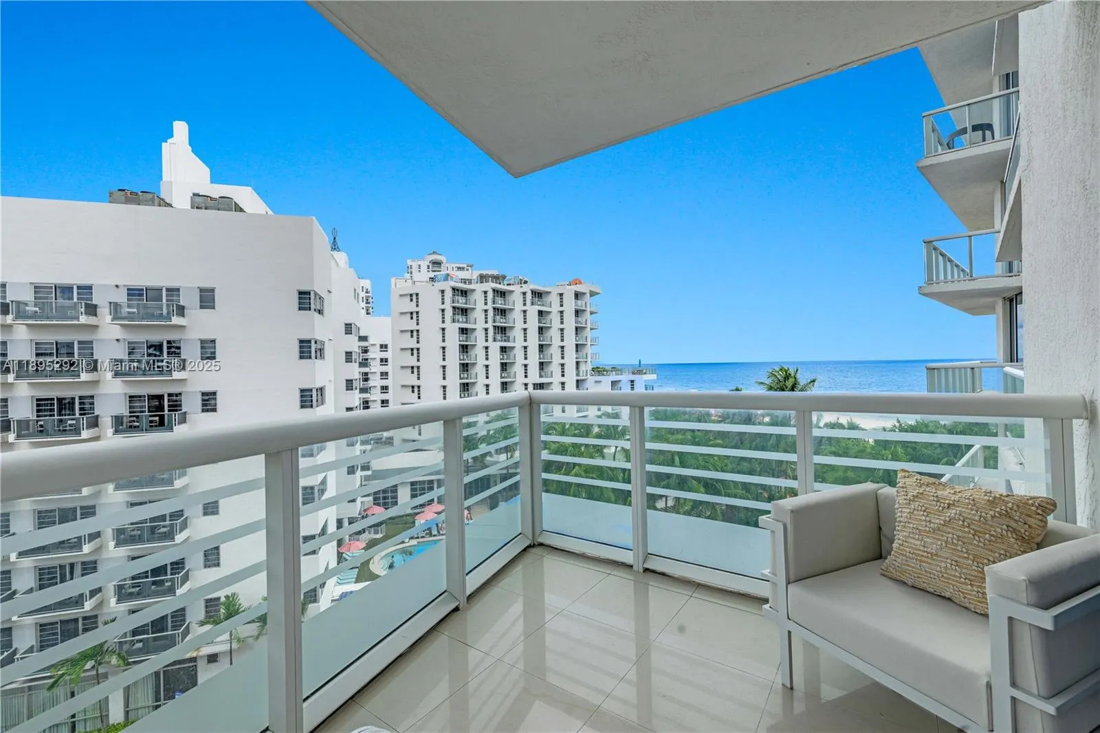 3801 Collins Ave, #704