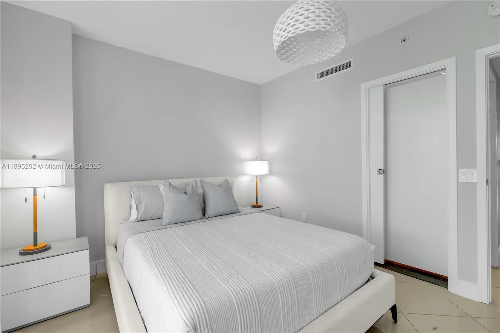3801 Collins Ave, #704