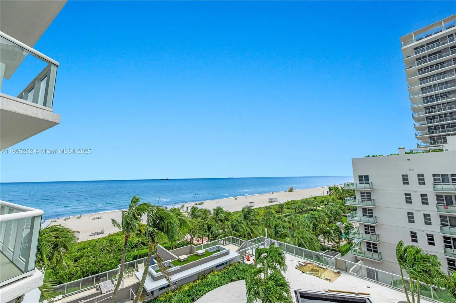 3801 Collins Ave, #704