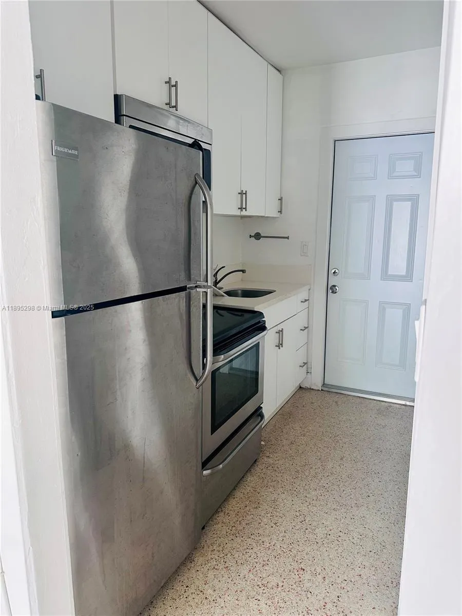 1450 SW 6th St, #12