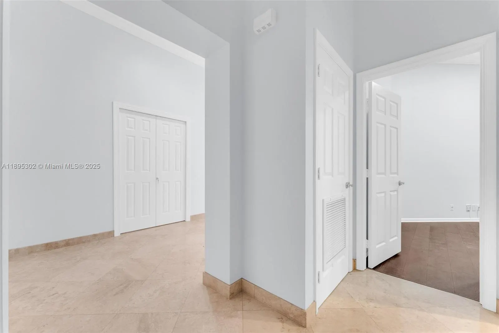 2468 Bay Isle Ct