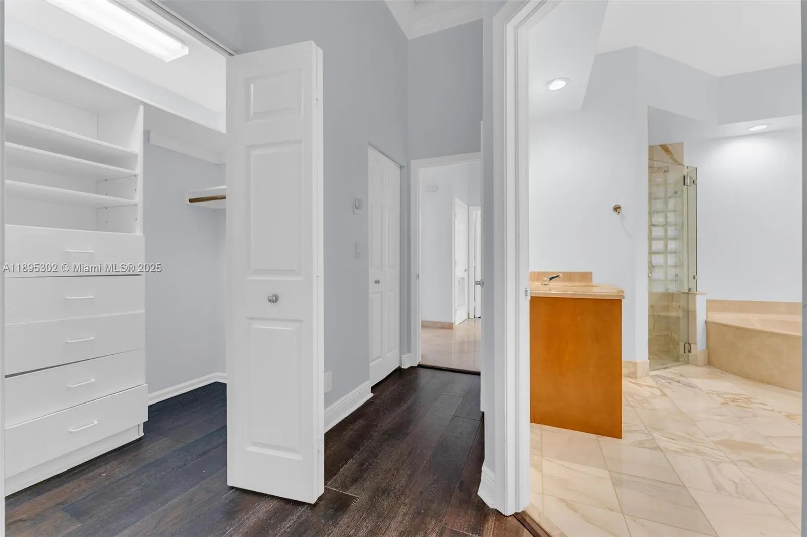 2468 Bay Isle Ct