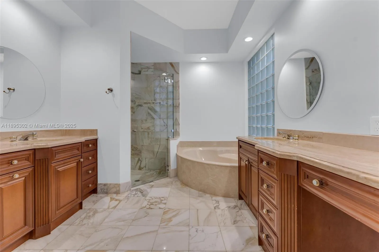 2468 Bay Isle Ct