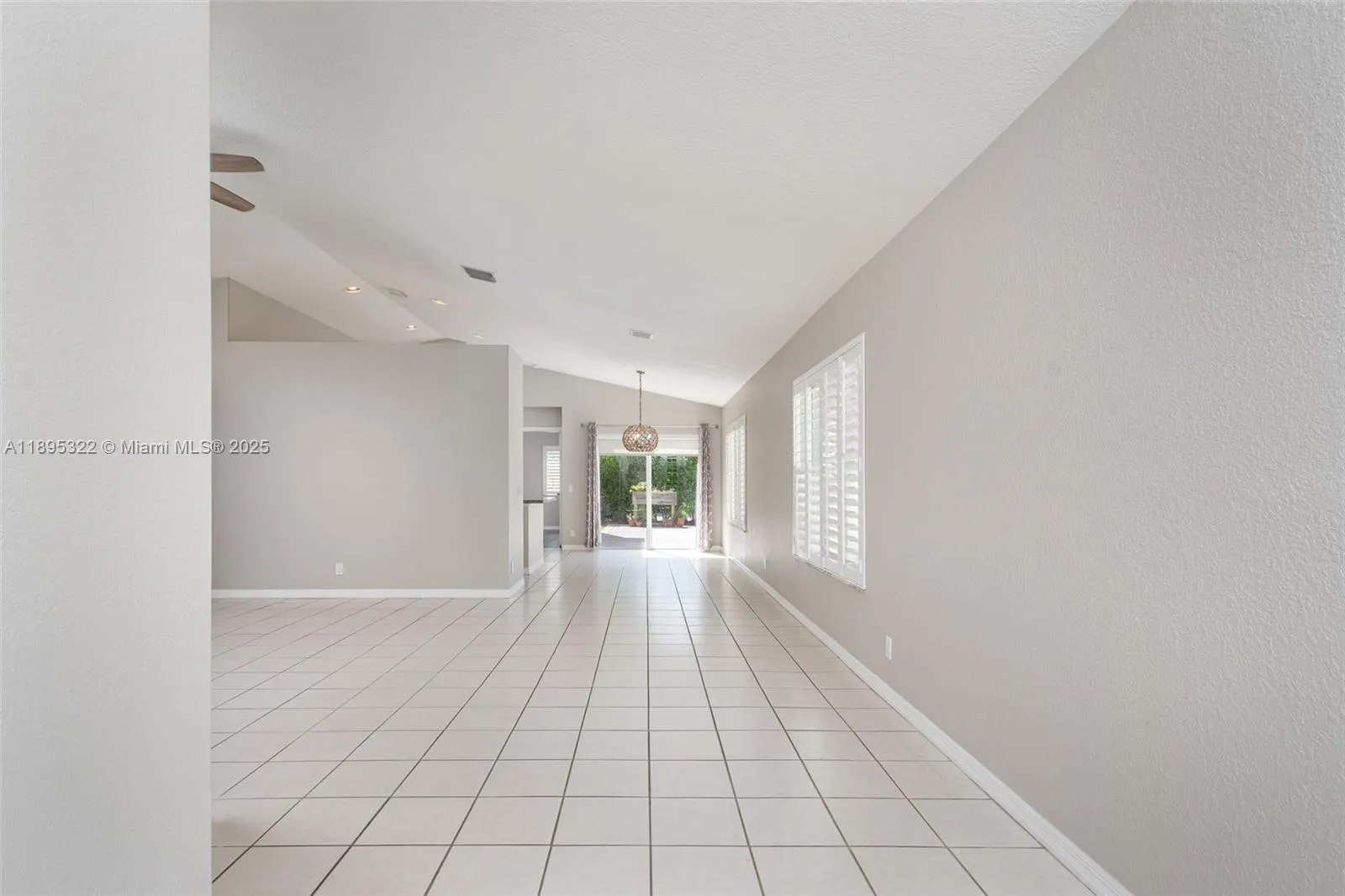1524 Canary Island Dr, #1524