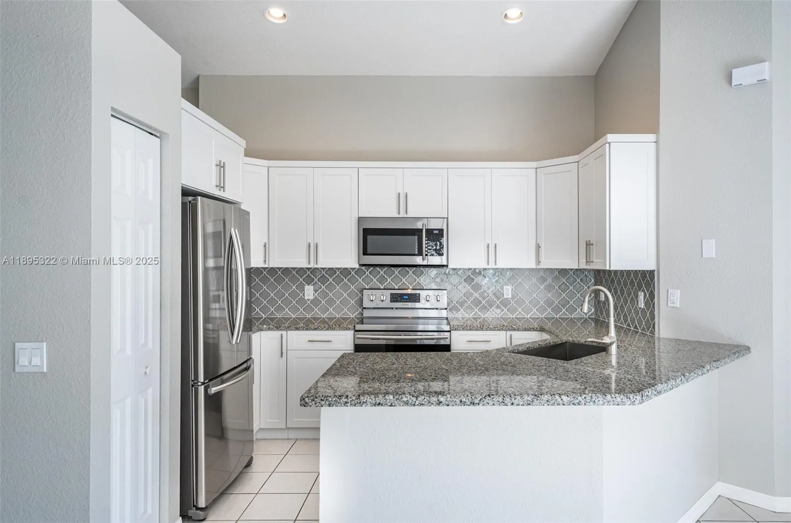 1524 Canary Island Dr, #1524