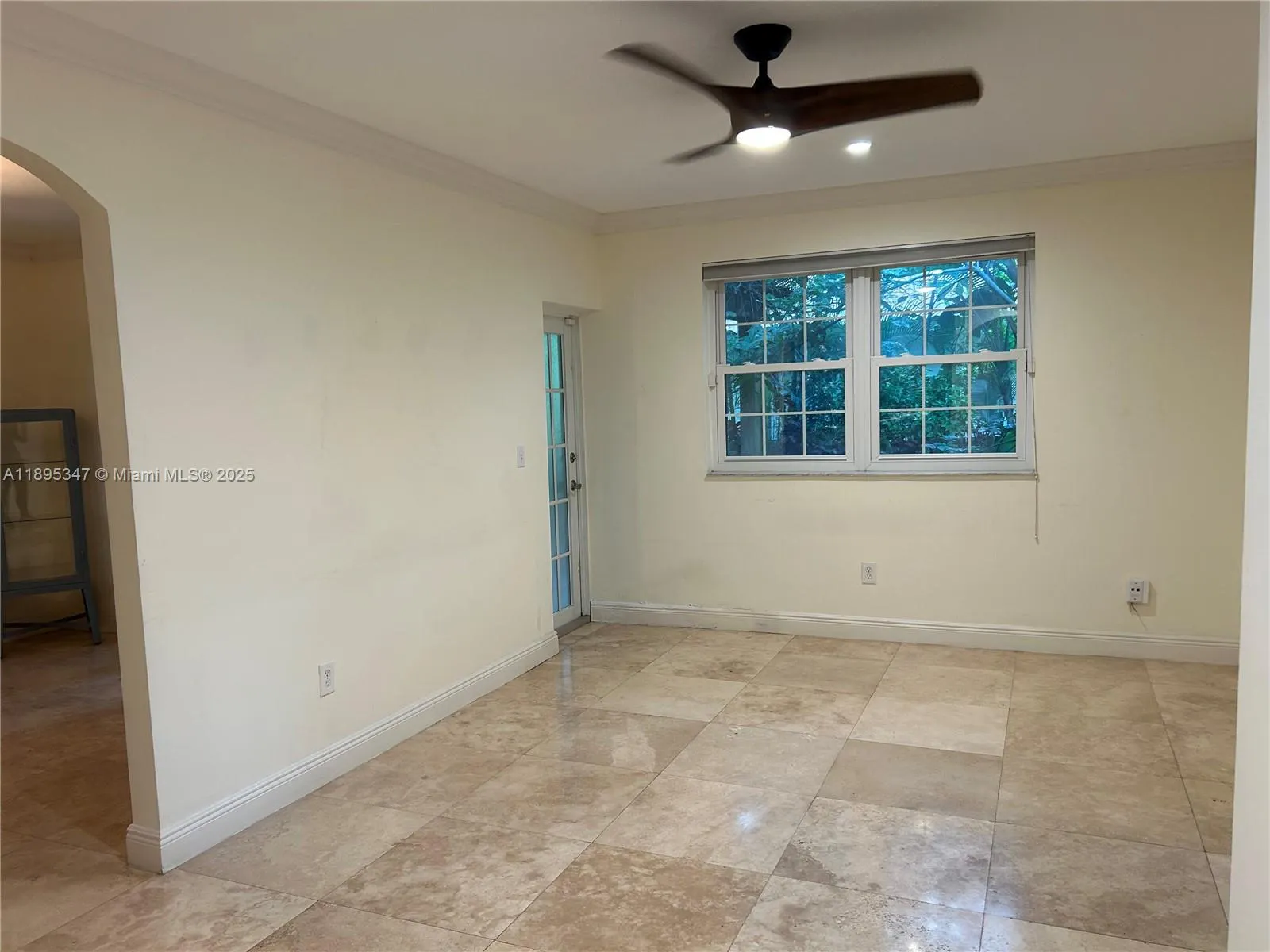 641 Zamora Ave
