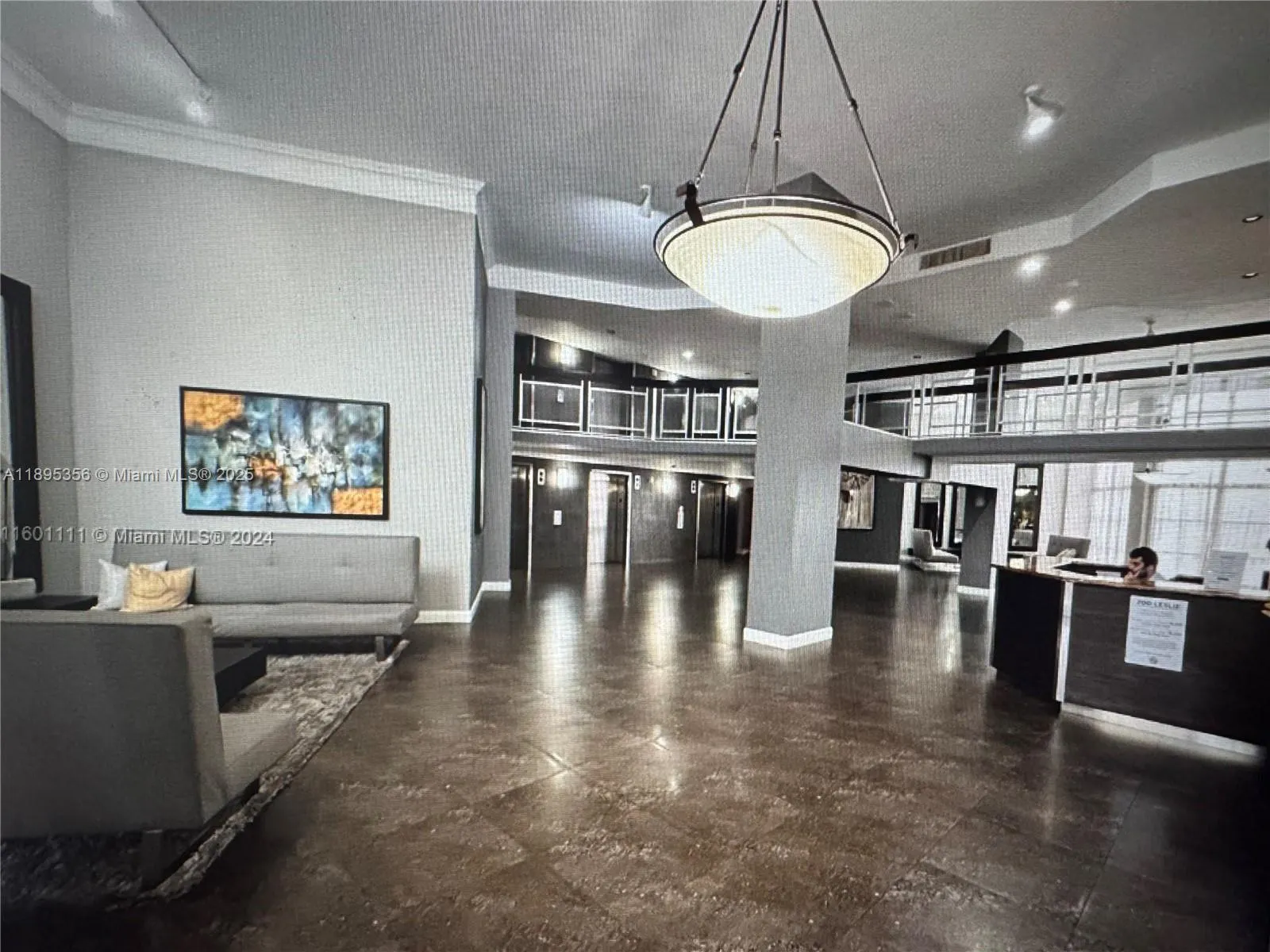 200 Leslie Dr, #317