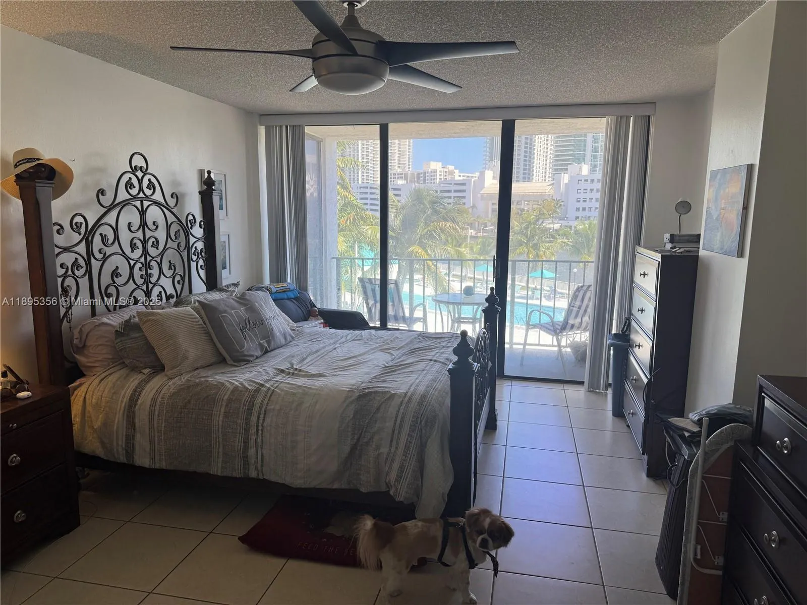200 Leslie Dr, #317