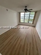 3850 Oaks Clubhouse Dr, #307