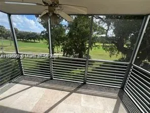 3850 Oaks Clubhouse Dr, #307
