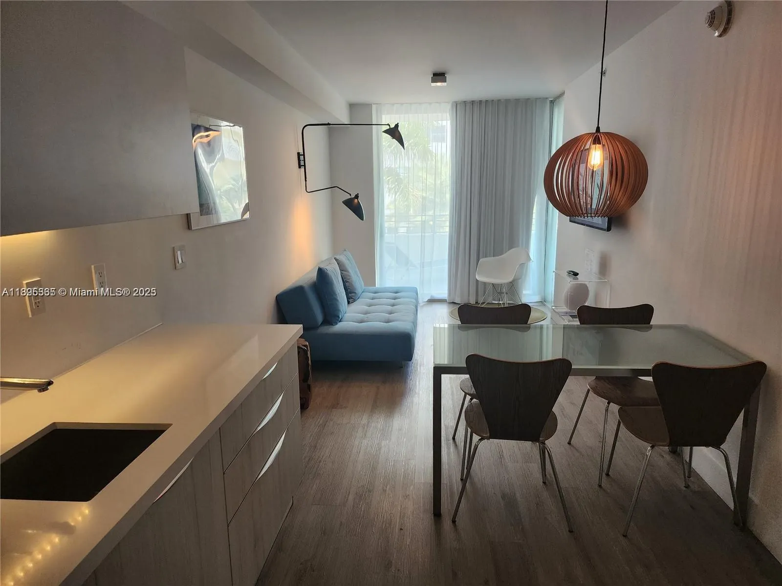 6080 Collins Ave, #304