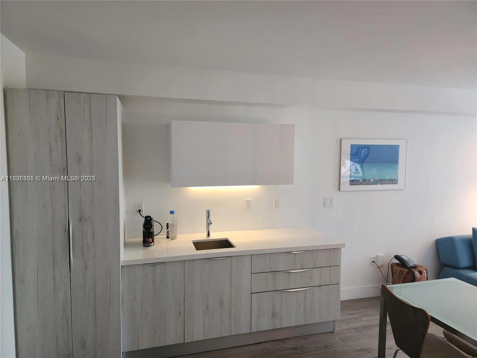 6080 Collins Ave, #304