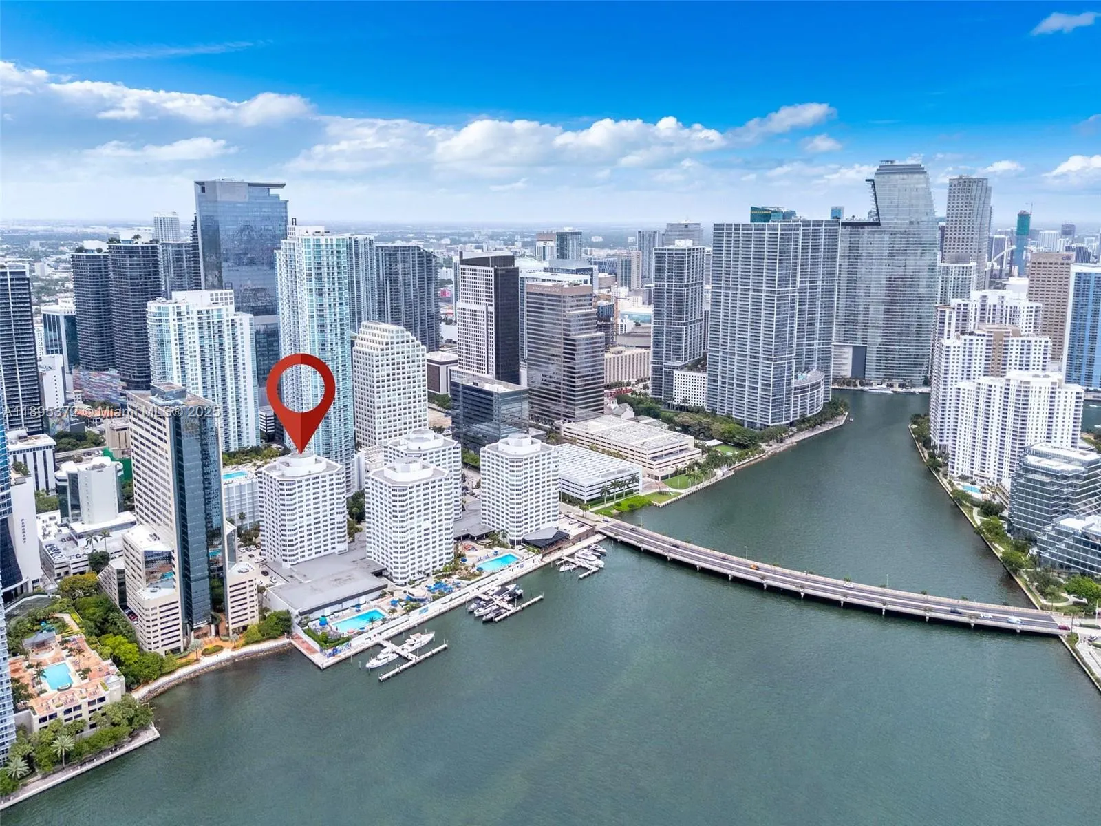 999 Brickell Bay Dr, #1005