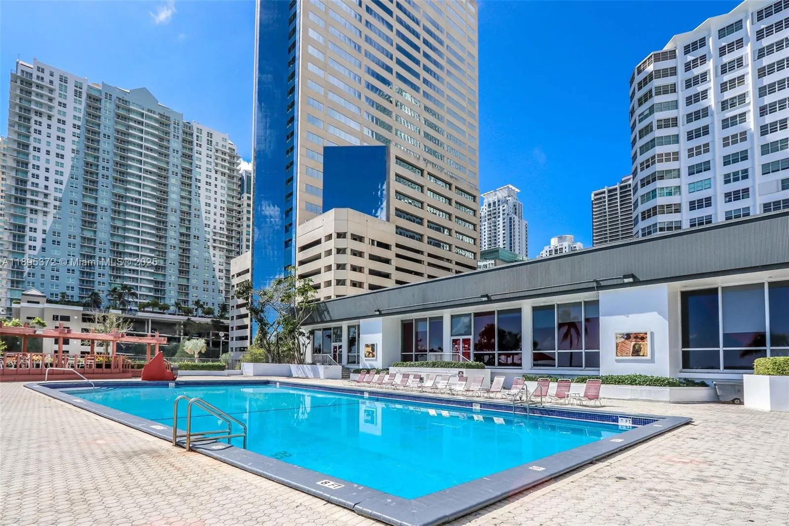 999 Brickell Bay Dr, #1005