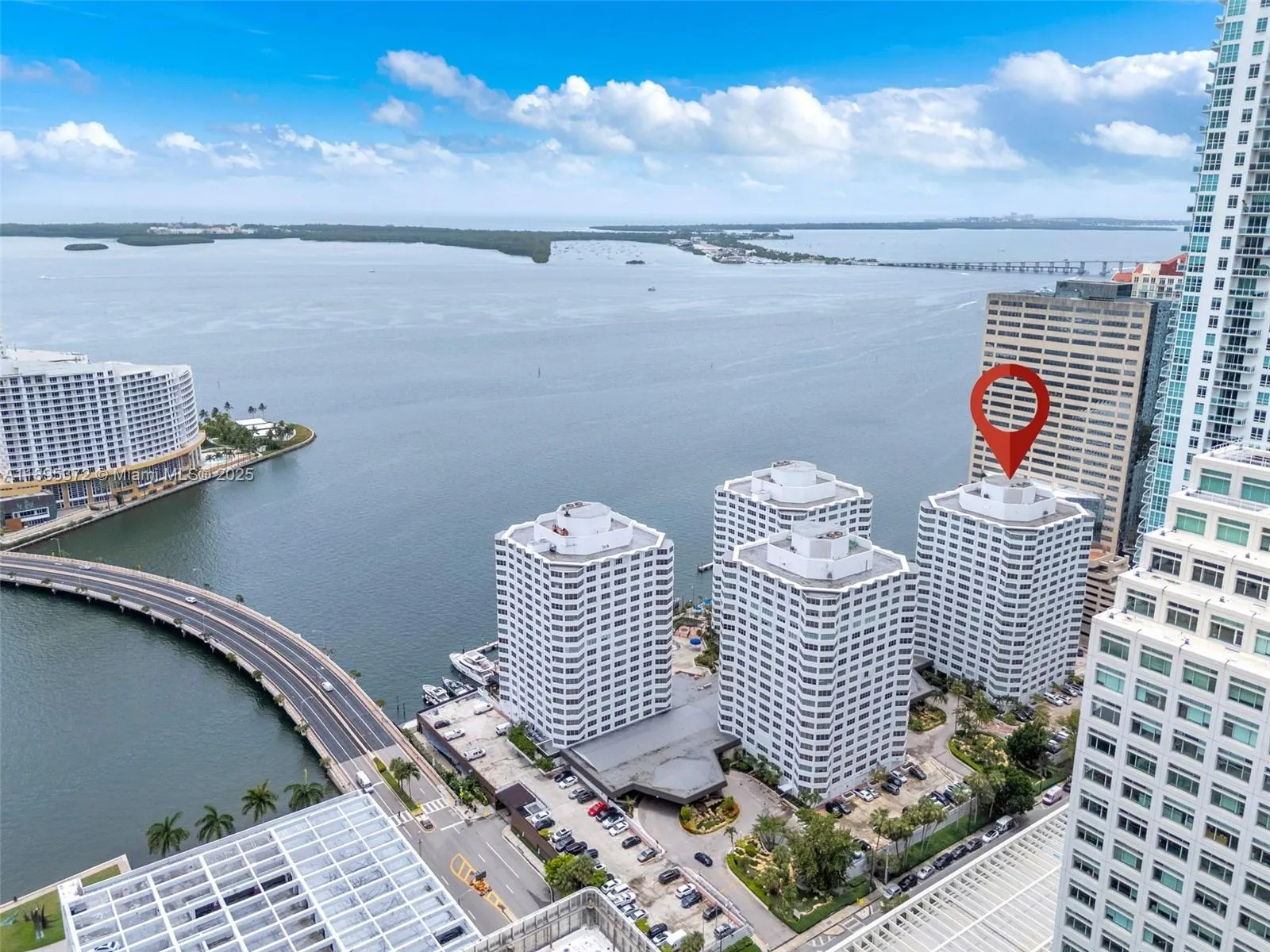 999 Brickell Bay Dr, #1005