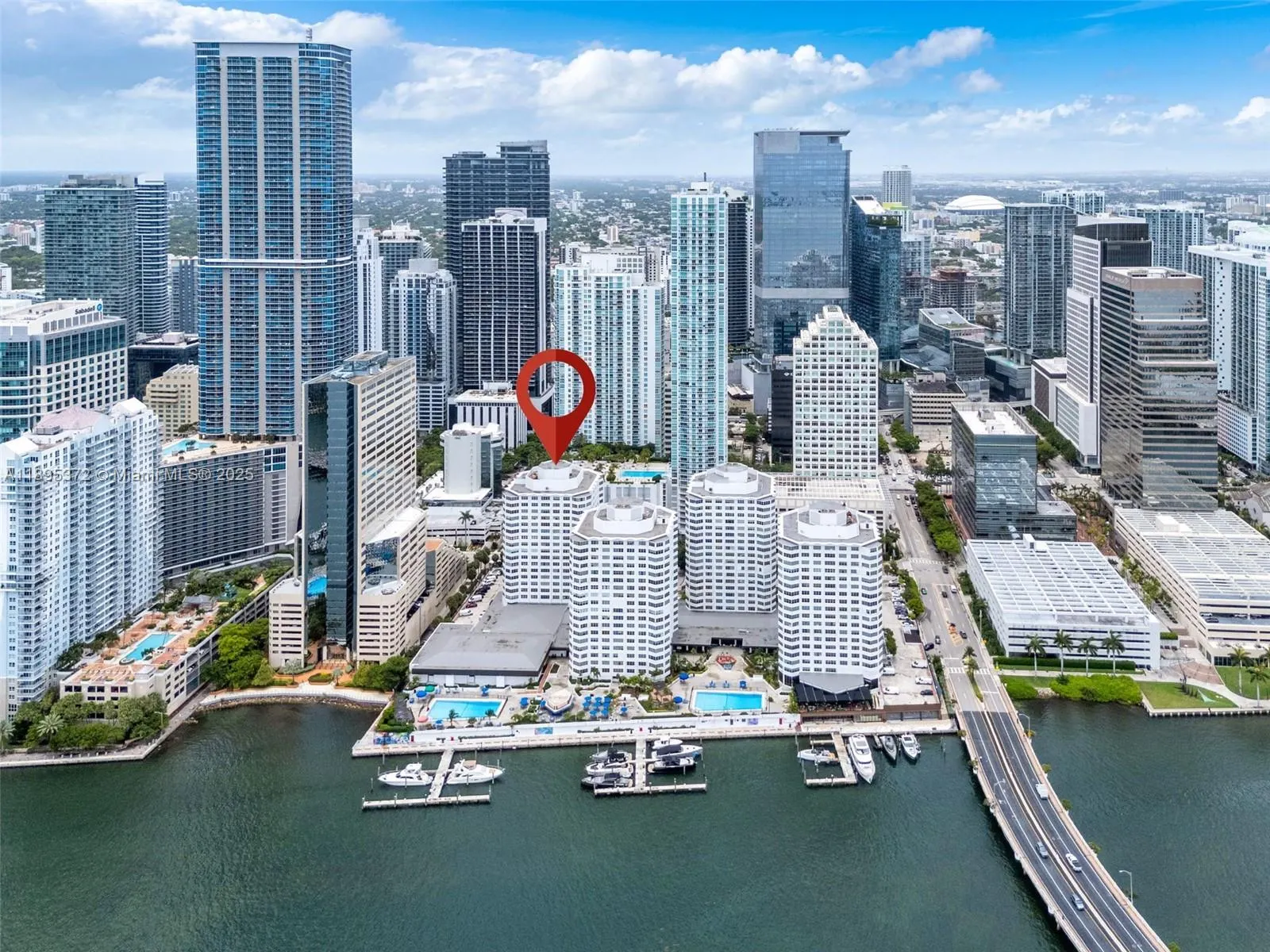 999 Brickell Bay Dr, #1005