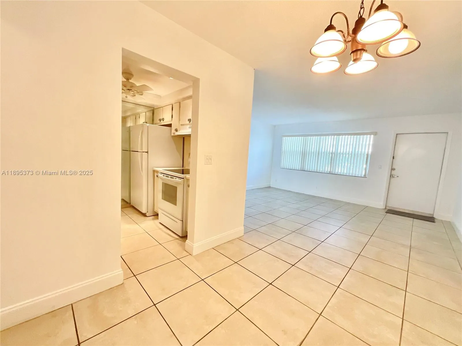 419 Golden Isles Dr, #106