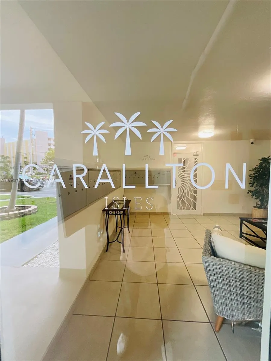 419 Golden Isles Dr, #106