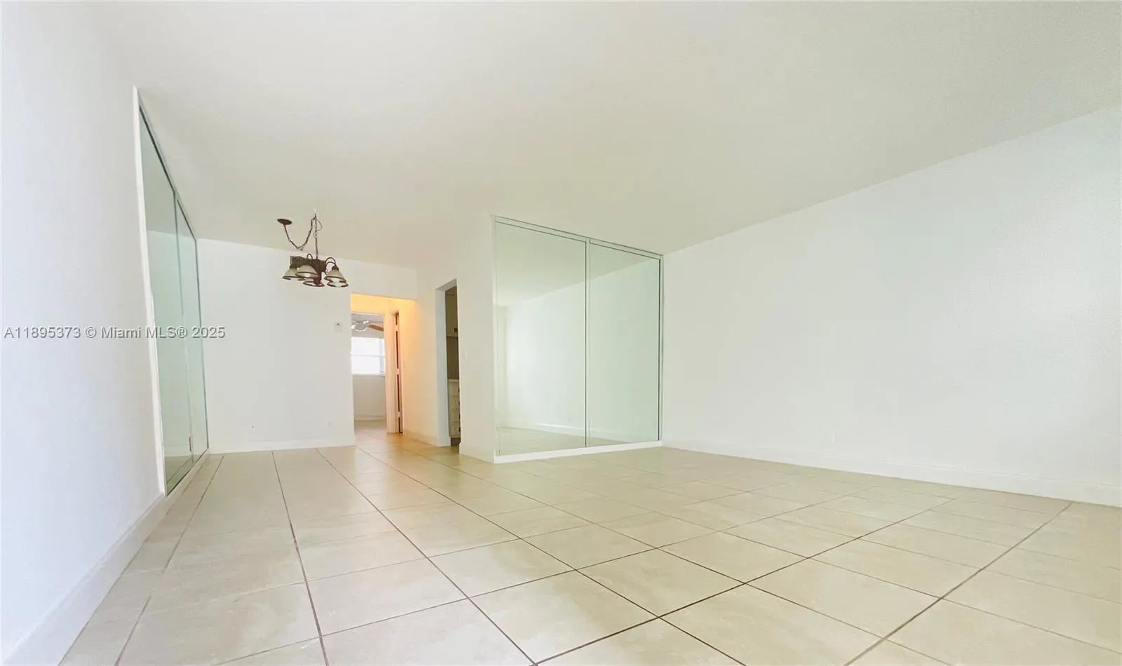 419 Golden Isles Dr, #106