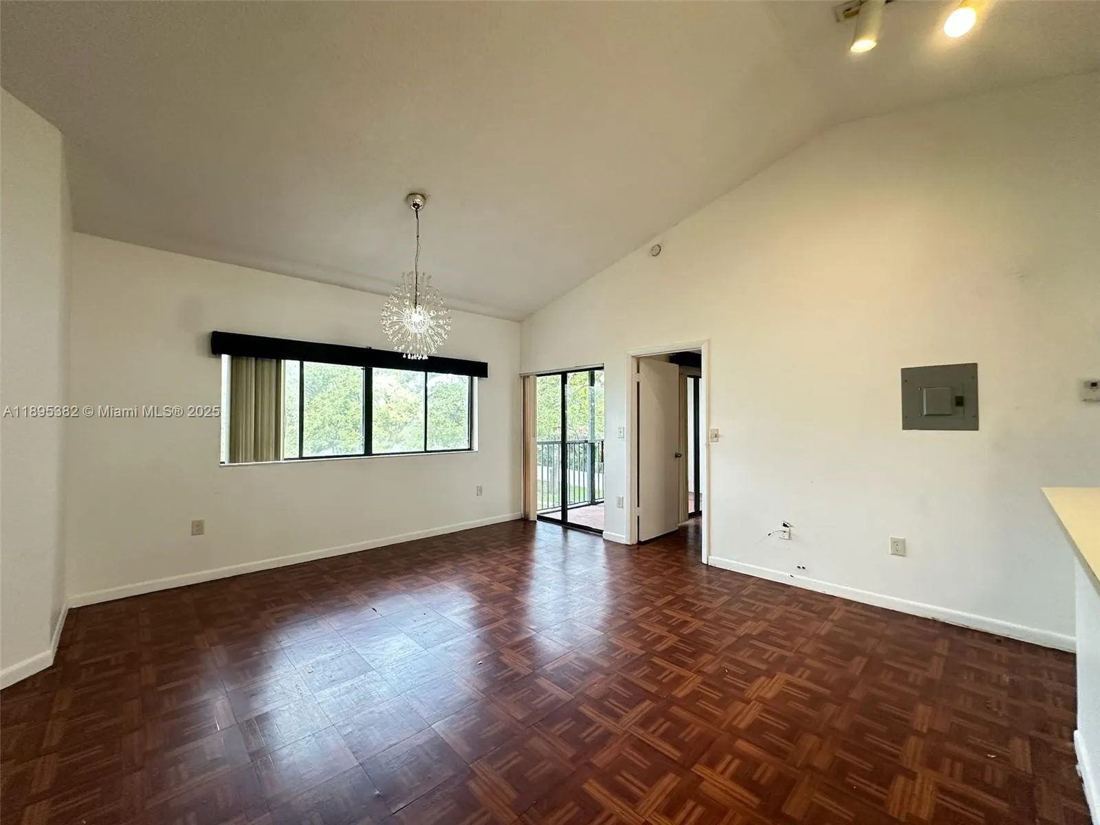 2550 SW 18th Ter, #2305