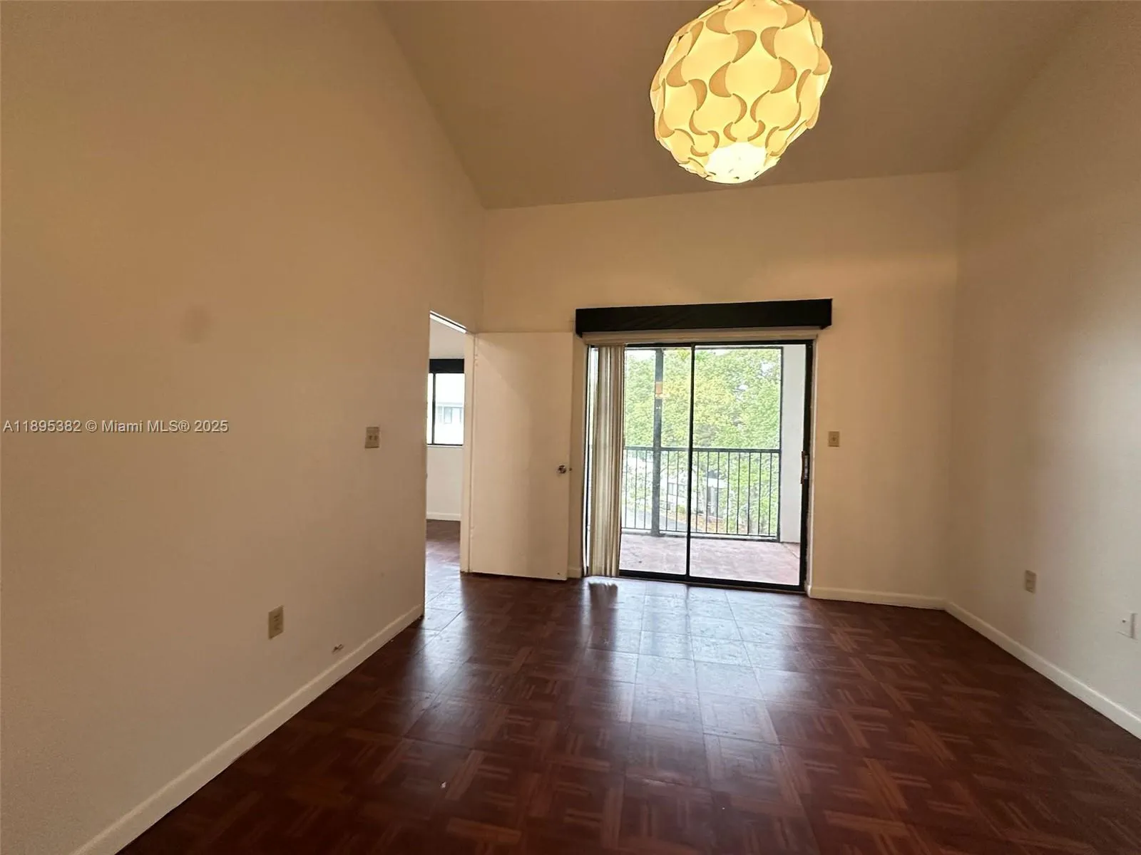 2550 SW 18th Ter, #2305