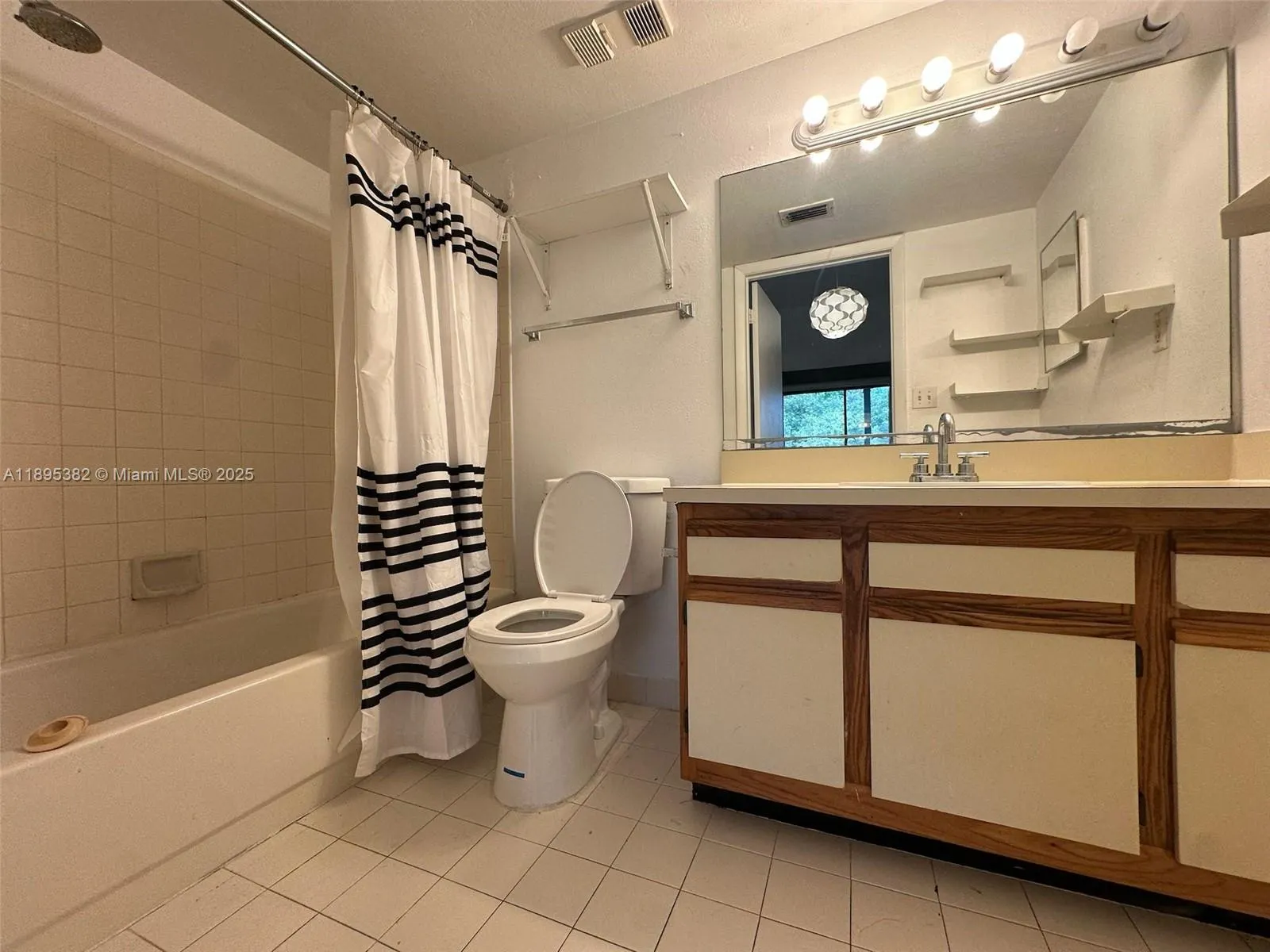 2550 SW 18th Ter, #2305