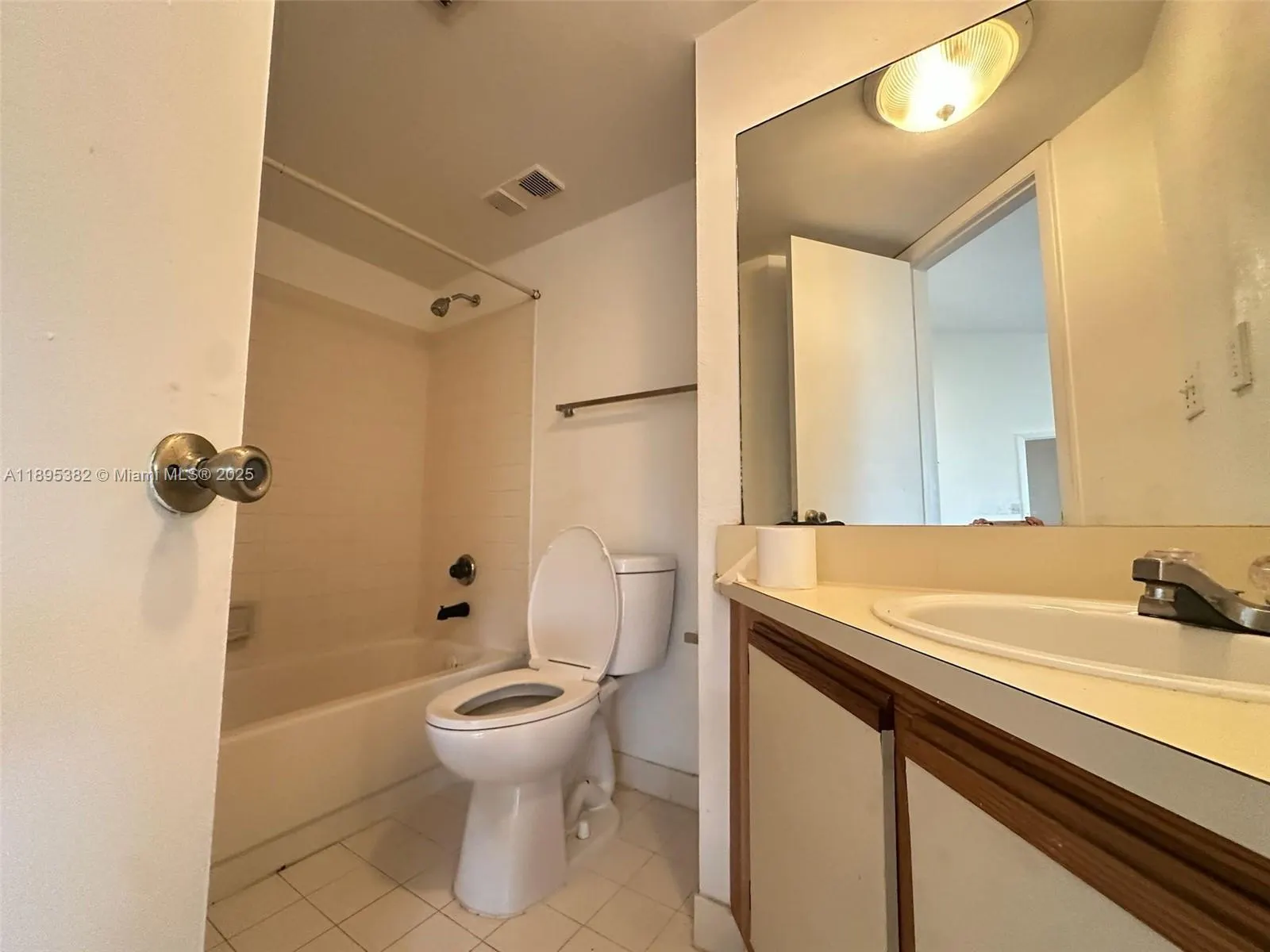 2550 SW 18th Ter, #2305