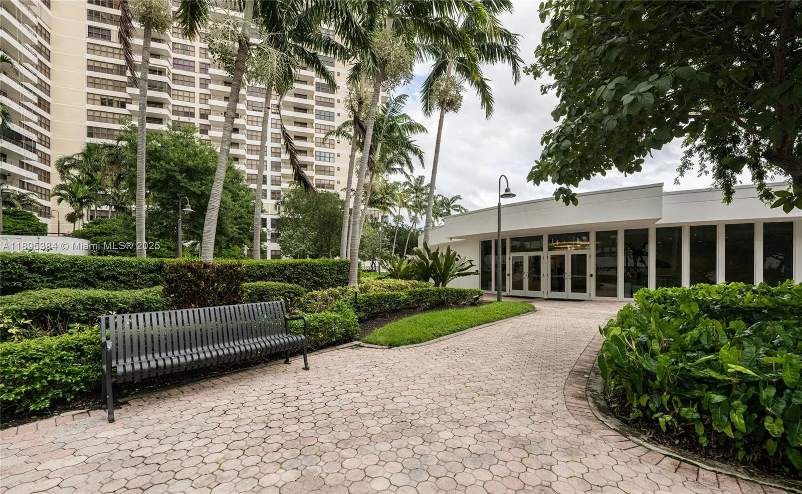 600 Three Islands Blvd, #214