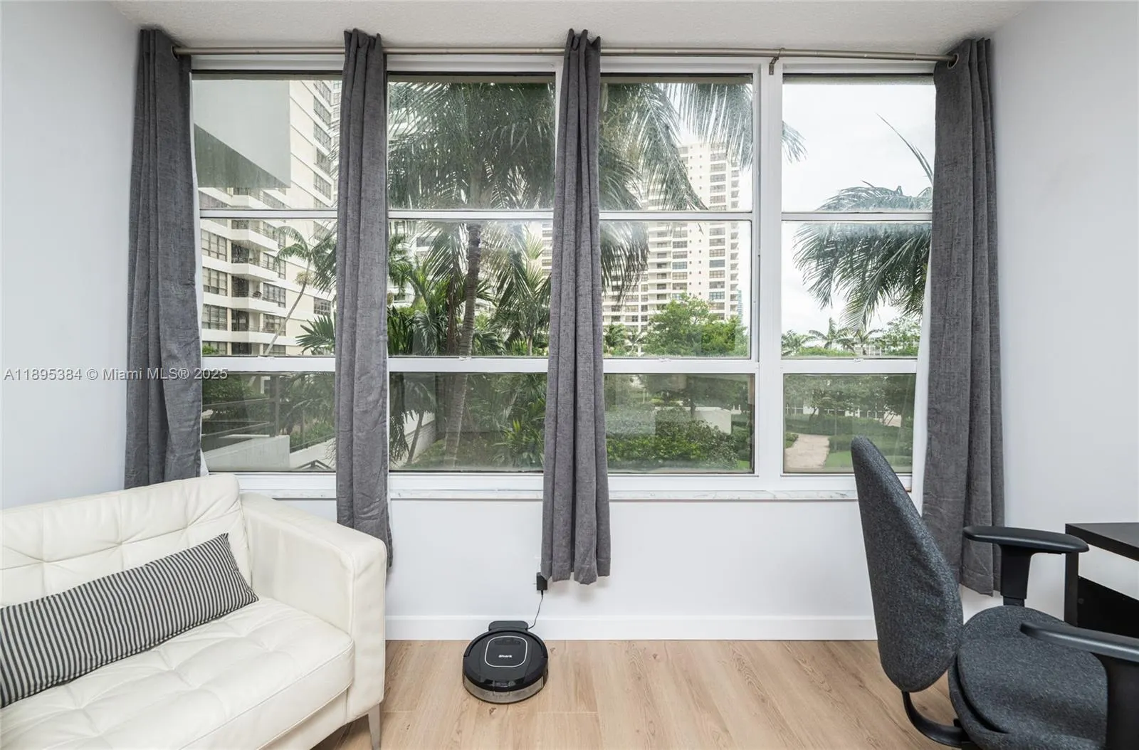 600 Three Islands Blvd, #214