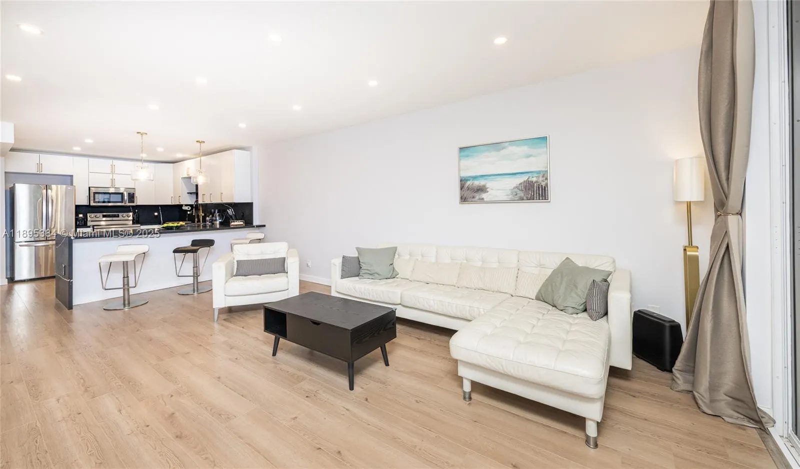 600 Three Islands Blvd, #214