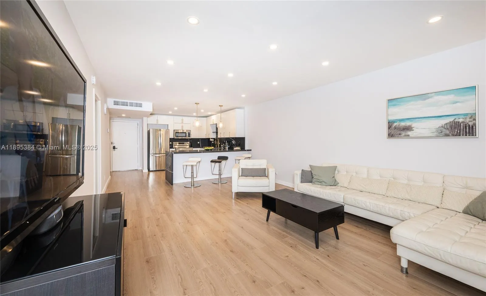 600 Three Islands Blvd, #214